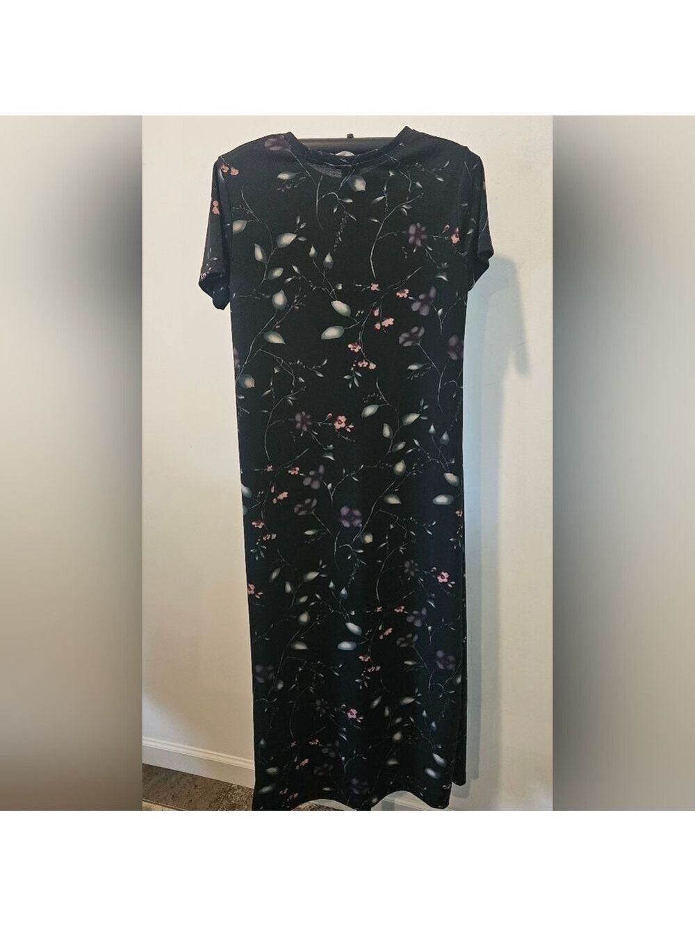 Cassino Women's Short Sleeve Maxi Dress In Black With A Multi Floral Print Small - Picture 6 of 7